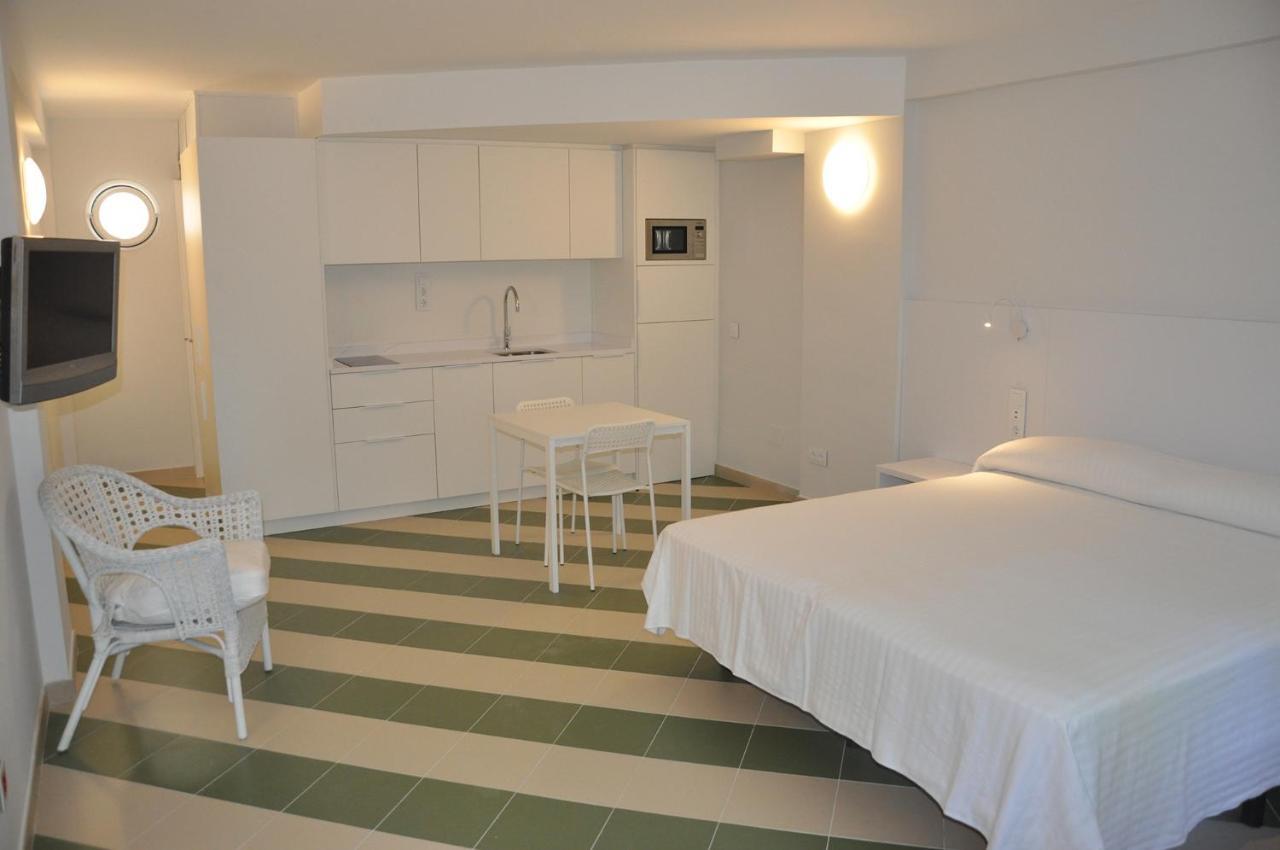 Apartamentos Sunway Amapola Sitges Esterno foto