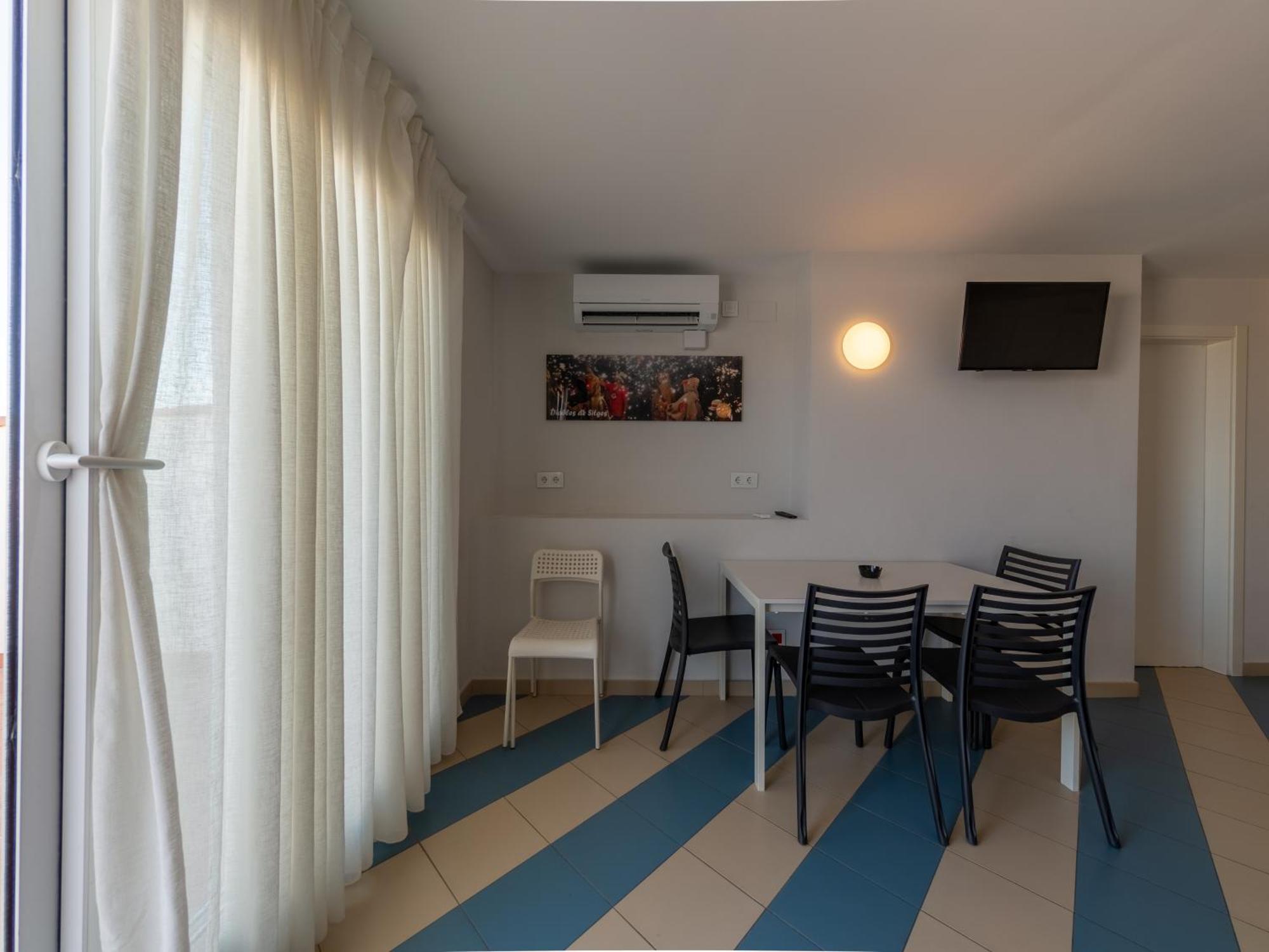 Apartamentos Sunway Amapola Sitges Esterno foto