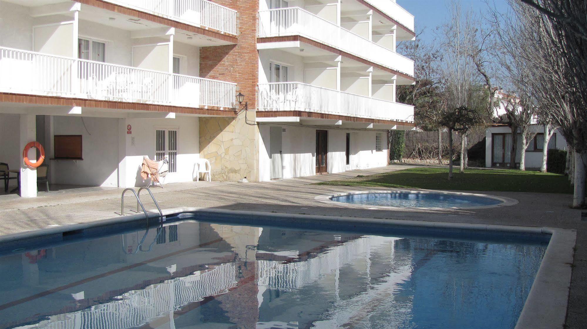 Apartamentos Sunway Amapola Sitges Esterno foto