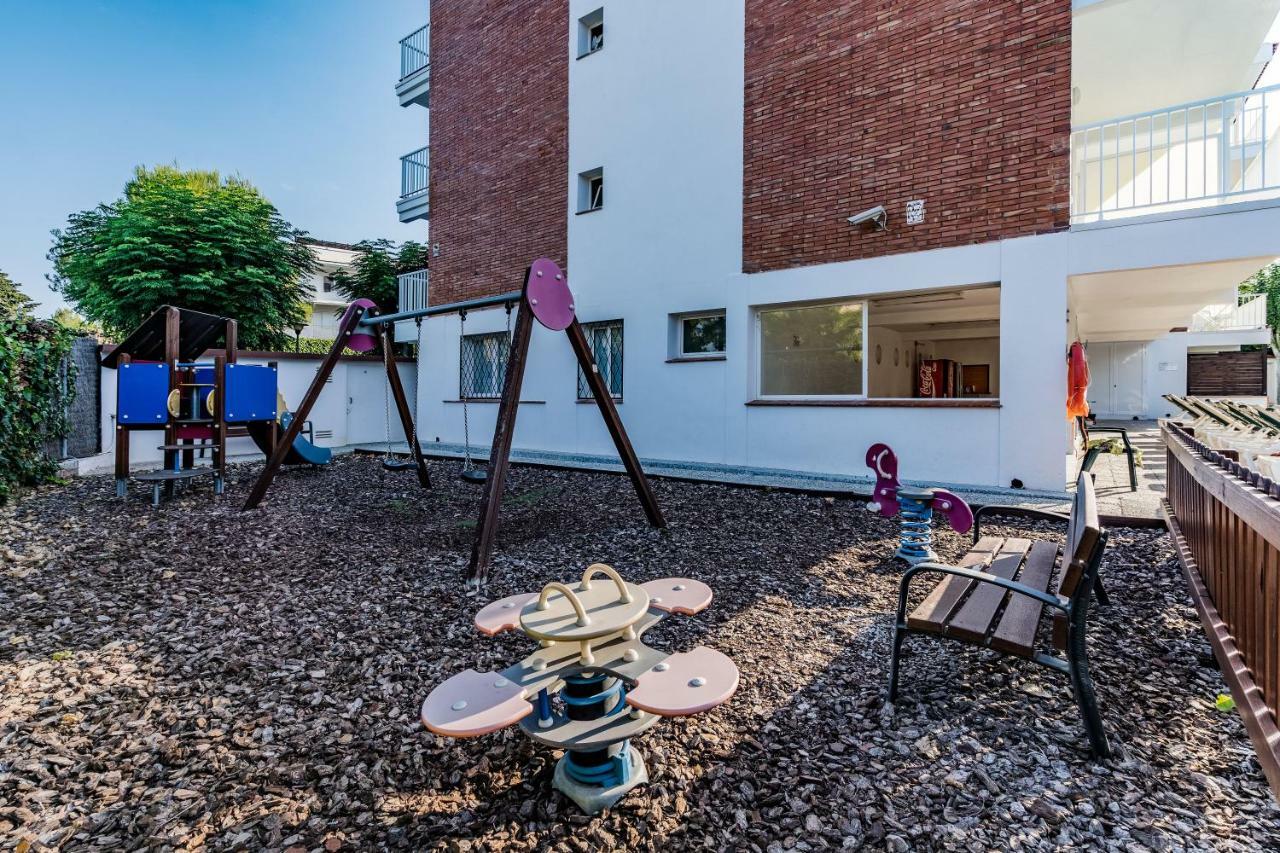 Apartamentos Sunway Amapola Sitges Esterno foto